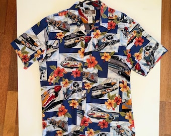 KALAHEO Hawaii HAWAIIAN Shirt M Mens Colorful WWii US Airplanes Risque Nose Art