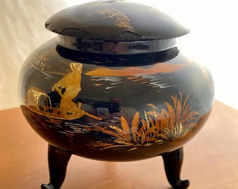 Antique Japanese Lacquerware Black Gold Fisherman Covered Bowl Tea Hand Painted