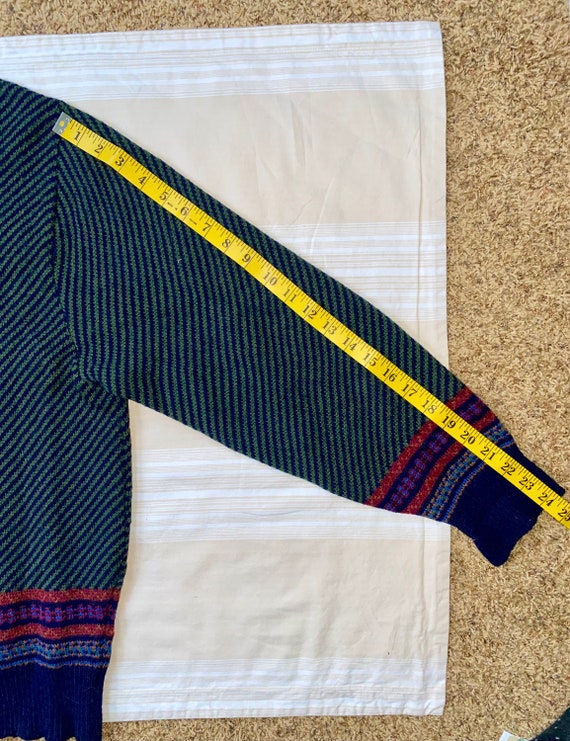 Vintage XL L Pendleton V-Neck sweater 100% Virgin… - image 5