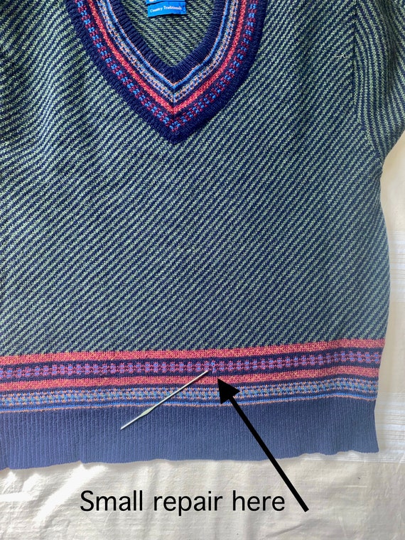 Vintage XL L Pendleton V-Neck sweater 100% Virgin… - image 8