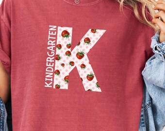 Kindergarten Teacher Shirt, Cute Teacher Gift, Back to School Shirt, Teacher Appreciation tee, Elementary School T-shirt, Custom Grade Shirt