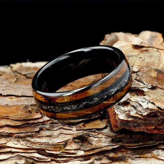 Meteorite With Charred Whiskey Barrel Wood Mens 8mm Tungsten