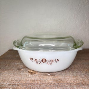 Vintage 1960-tals Dynaware Pyr-O-Rey brun tusensköna gryta med lock, MCM Kitchen Bakeware