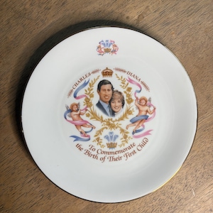 1982 Prince Charles and Princess Diana&#39;s First Birth Commemoration Plate by Duchess, British Royal Family Bone China Memorabilia Plate
