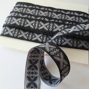 ruban noir, ruban X, surplus d'atelier, projet couture, couture, scrapbooking, costume, mercerie, ruban vintage