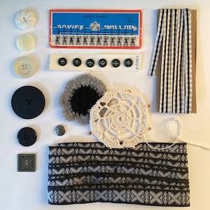kit de couture, accessoires de couture, ruban X, surplus d'atelier, mercerie, ruban, boutons, carte vintage crochet, cadeau couture, fleur