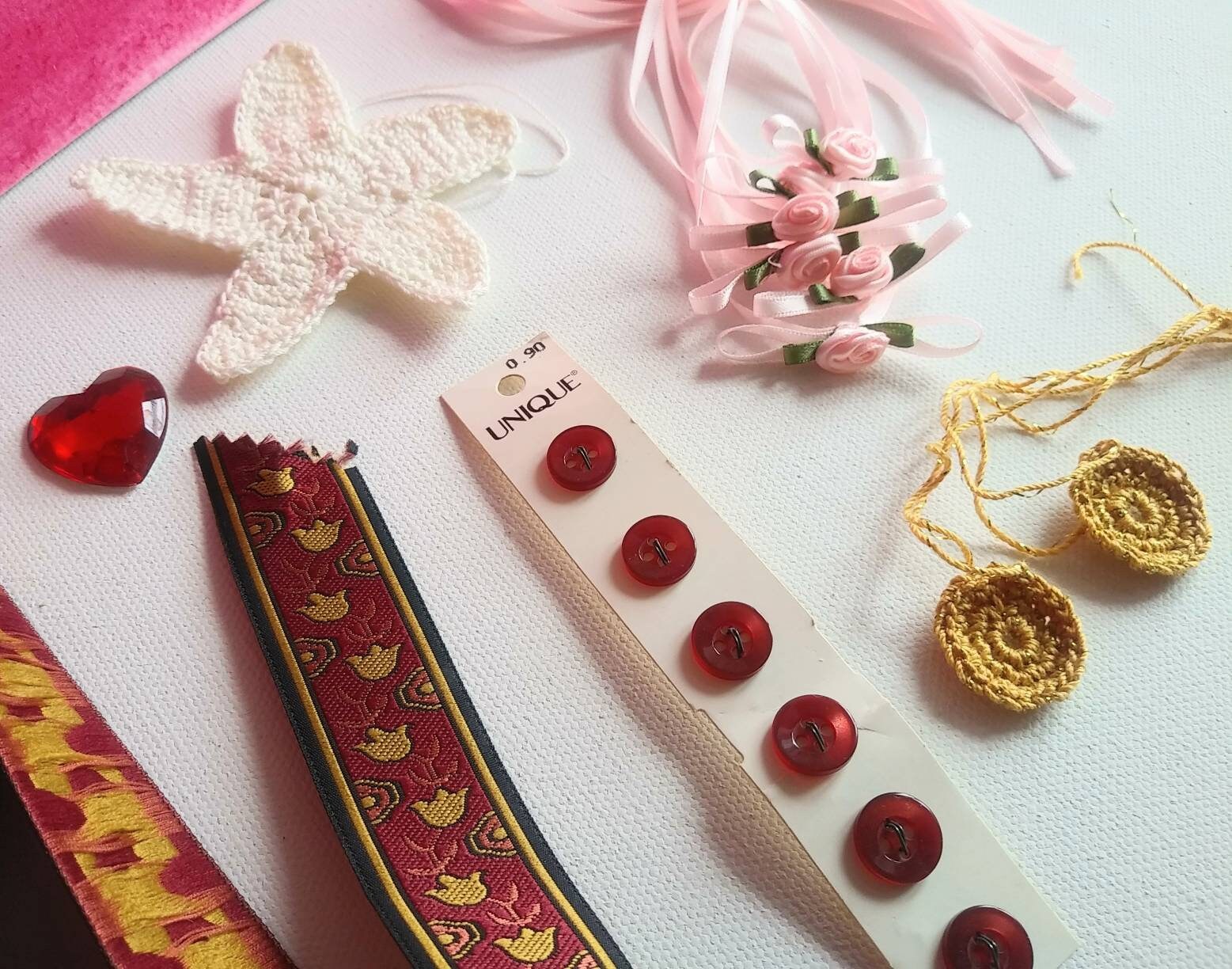 Lingettes démaquillantes Bouton de Rose : cadeau made in Lyon