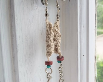 Earrings, jewel, Bijoux tricot, fashion accessories, hemp, beige, knit jewel, chain, woodden bead, gift for woman, made in Quebec, bohemian,