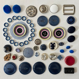 Boutons, boutons bleus, bleu marine, nautique, cadeau couture, boutons vintage, couture, étoile, ancre de bateau, moulin, bouton feuille,