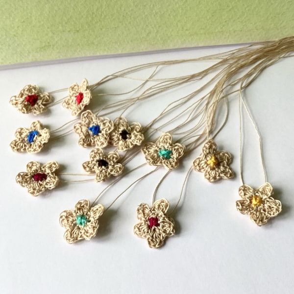 ornament, flowers, a dozen of flower, handmade, Bijoux tricot, beige, multicolor, decoration, crochet, fashion, clothes, to sew, art, poetry