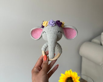 Coffret cadeau nouveau-né hochet éléphant au crochet
