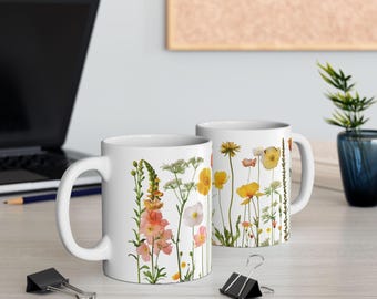 押し花シンフォニーセラミックマグ | 春の花柄ティーカップ | ボタニカルコーヒーマグ | コテージコアキッチンデコレーション | 自然愛好家へのギフト
