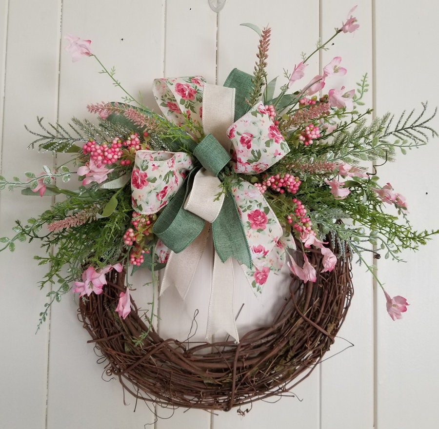 Felt Flower Wreath / Chicken Wire Wreath / Rustic Wedding / Rustic