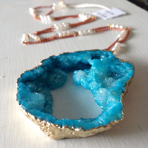 Stunning Turquoise Blue Druzy Geode Pendant Necklace on Vintage Pearl Copper tone Bead Chain