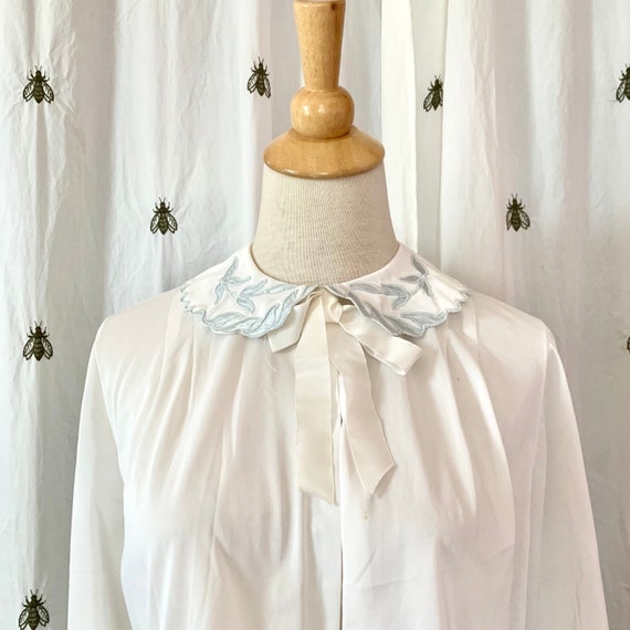 Size Medium Vintage 1950s Stella Fagin Bed Jacket… - image 2