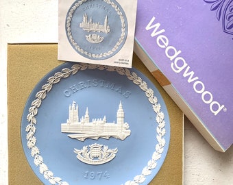 Vintage 1974 Wedgwood Fine China Christmas Plate, Collectible Porcelain Blue, Holiday Decoration, Houses of Parliament, In Box, Pamphlet