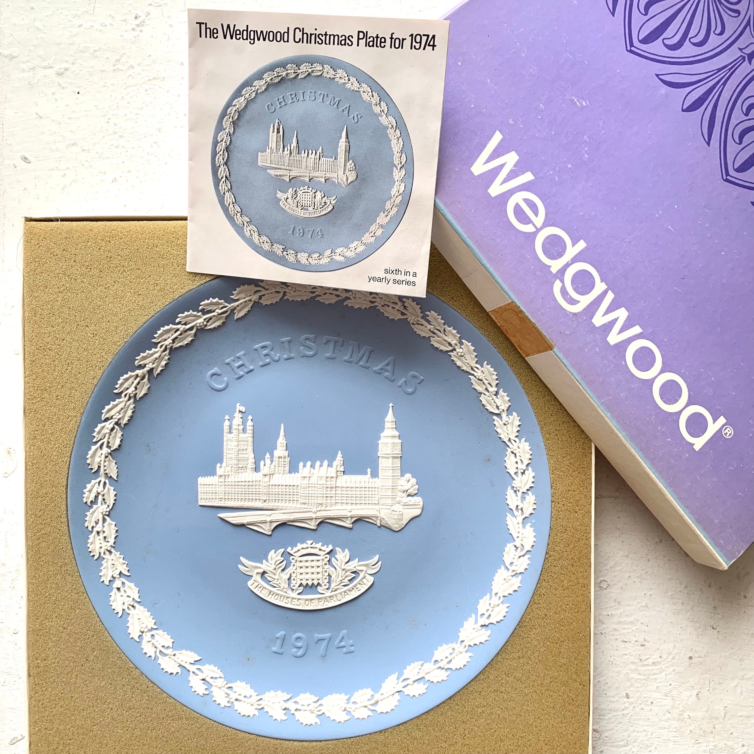 1974年製ヴィンテージ ウェッジウッド クリスマスプレート、国会議事堂