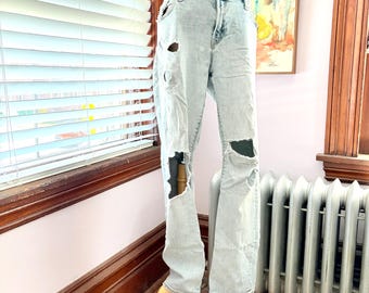Vintage London Jean, Victoria's Secret, Light Wash, Distressed, Ripped, Torn, Stitched, Size 14, 98% Cotton, 1990s 2000s Y2K Style