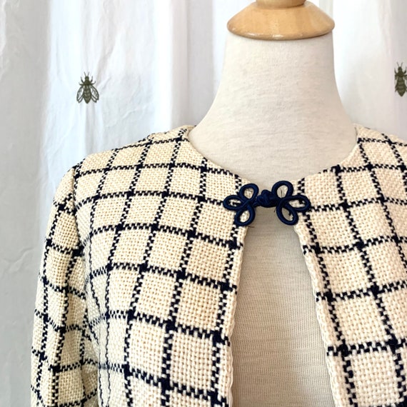 Size Small Vintage Handmade Winter White and Navy… - image 3