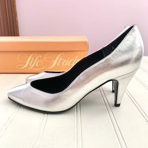 Size 6 Vintage Silver Metallic Pumps, Almost New in Box, Life Stride Venus Womens Shoes, Faux Vegan Leather, 3 Inch Heel, Dancing Shoes