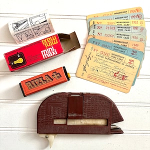 Collection Tobacciana vintage, machine à rouler les cigarettes dans une boîte, fabricant de cigarettes Laredo, papiers, cartes de cotisations syndicales, publicité à collectionner