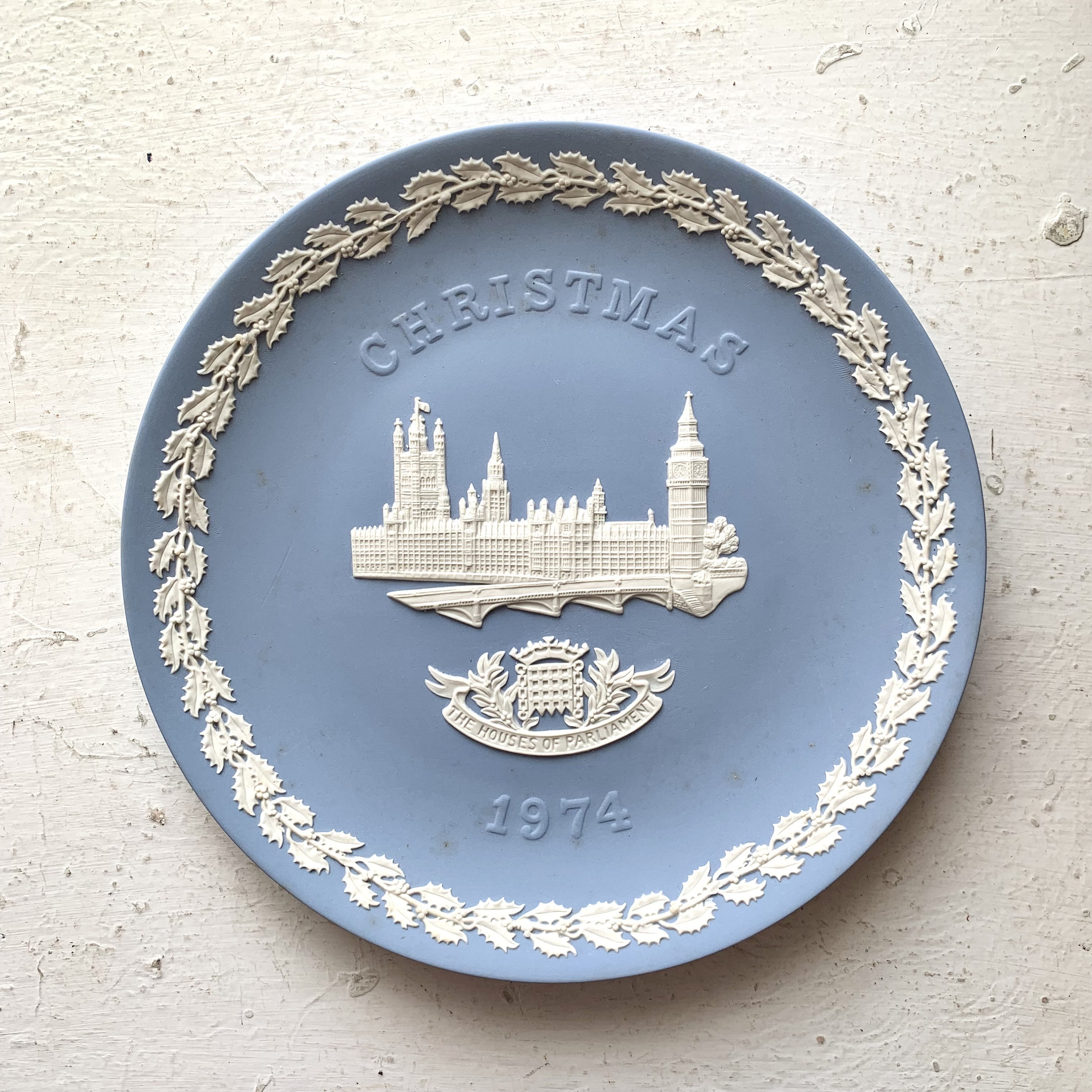 1974年クリスマスプレート 陶器製ウェッジウッド 1974年製ヴィンテージ ウェッジウッド クリスマスプレート、国会議事堂