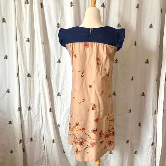 Size Small Vintage Peach Floral and Denim Dress, … - image 4