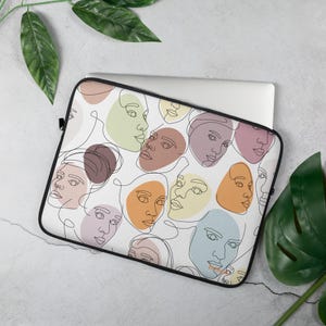 Minimalist Laptop Sleeve – Lightweight and Waterproof Protective Case, Ideal for Office, Travel, Students, Gift, Birthday, Christmas, Work