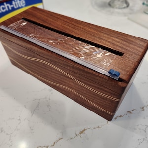 Sapele プラスチックラップディスペンサー、キッチン装飾、キッチンデコレーション、機能的なキッチンアート、ホームデコレーション、レストラン用プラスチックラップボックス、木製ボックス