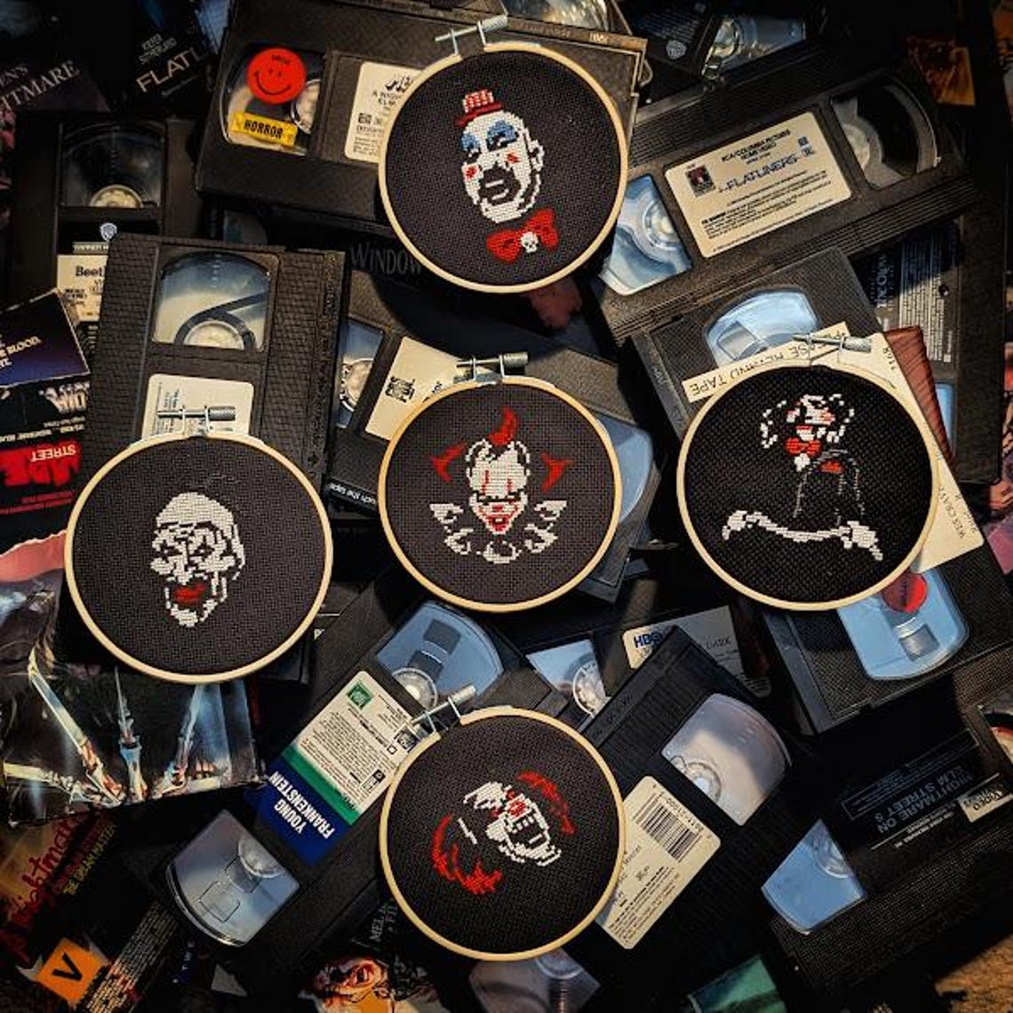 Mini CAPTAIN SPAULDING Cross Stitch - an Icons of Horror Clowns ...