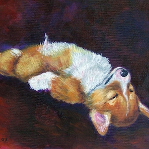 Può includere: Un dipinto di un cucciolo di corgi marrone e bianco che dorme sulla schiena con le zampe in aria. Il cucciolo è su uno sfondo rosso scuro.
