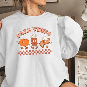 秋の雰囲気のスウェットシャツ | 秋のスウェットシャツ | パンプキンパイ スウェットシャツ | パンプキン スウェットシャツ | パンプキン スパイス コーヒー スウェットシャツ | 2024 年秋シャツ |