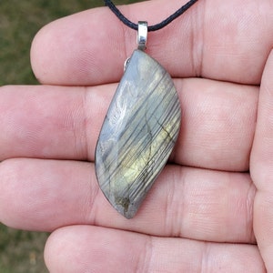 Flashy Labradorite Gemstone Pendant