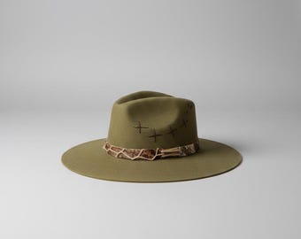 Sombreros artesanales de lana