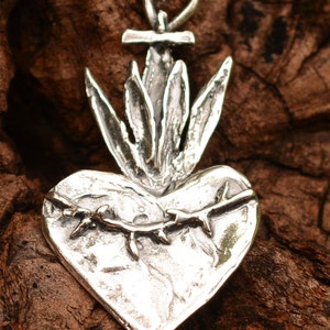 Corazon Sacred Heart Pendant in Sterling Silver, Milagro, Ex Voto
