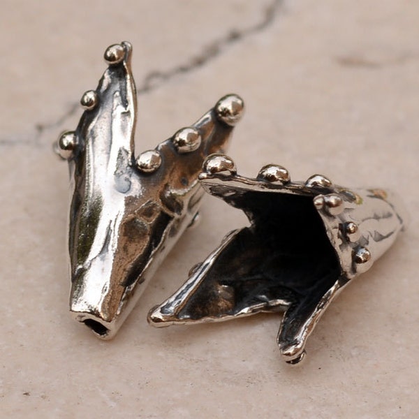 Tapas de cuentas punteadas rústicas artesanales, conos de joyería de plata de ley (PAR)