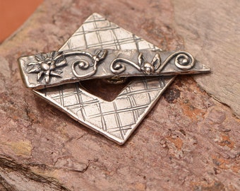 Vines and Trellis Sterling Silver Toggle Clasp, CL-729 with 517