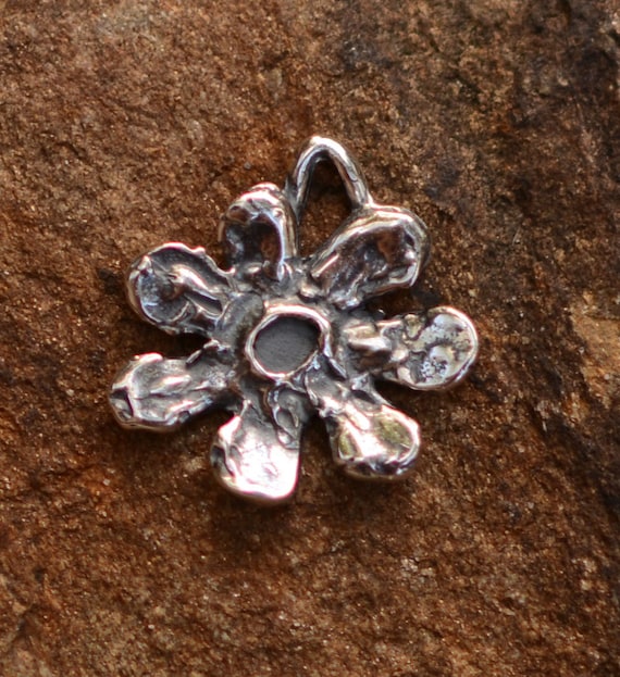 Artisan Small Flower Charm in Sterling Silver, 7 Petal Flower, SS-477 (One)