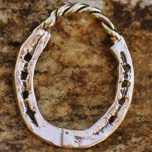 Horse Shoe Pendant in Sterling Silver