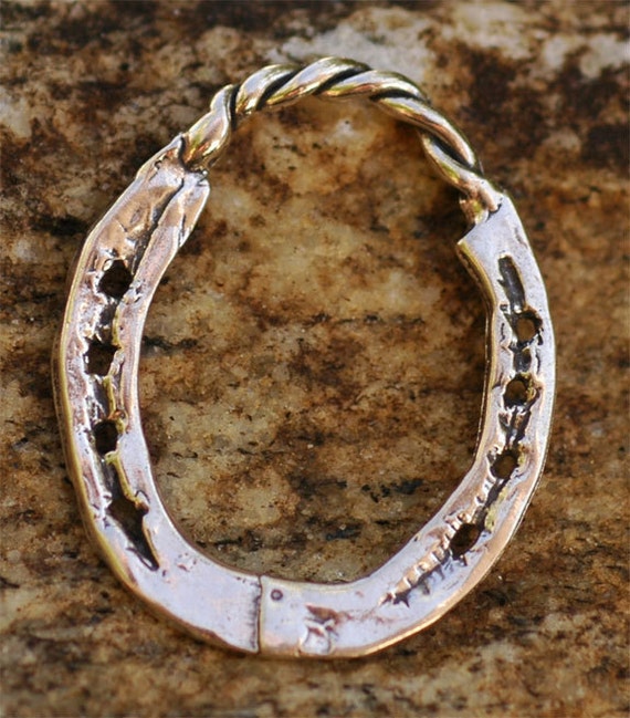 Horse Shoe Pendant in Sterling Silver