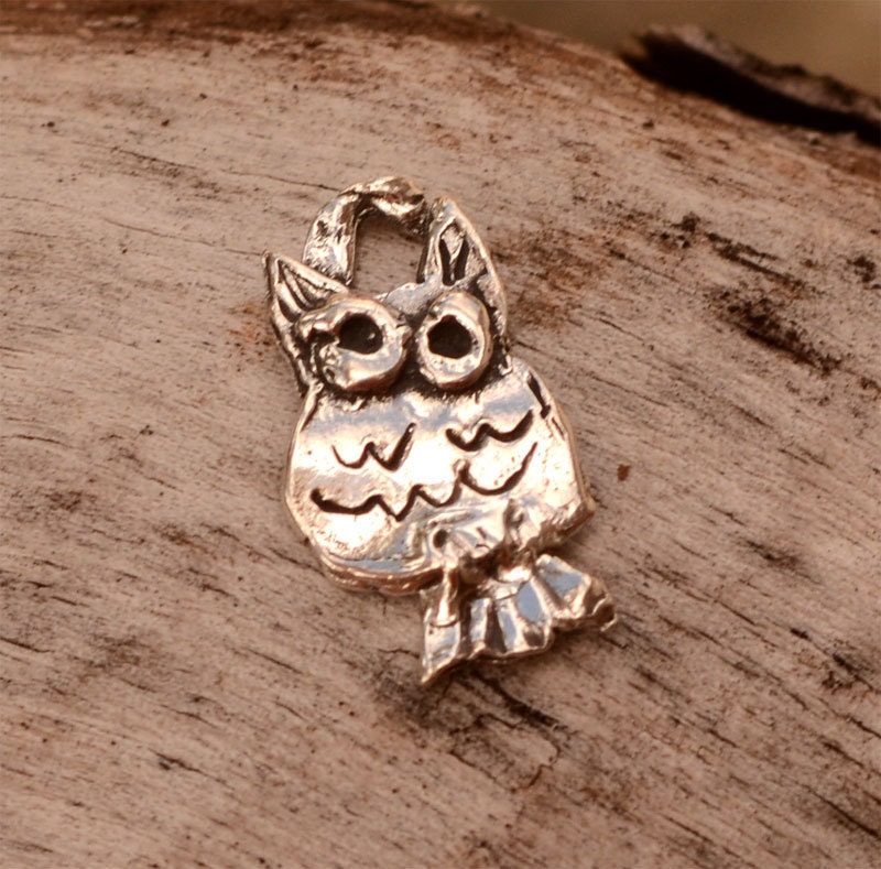 Tiny Sweet Owl Charm in Sterling Silver (ONE)