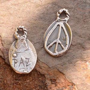 Small Peace Charm in Sterling Silver, on Solid Background, CH-658 (Set of 2)