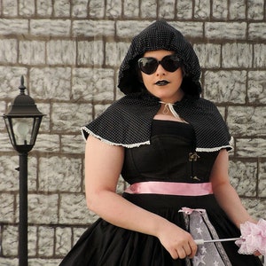Janet Capuche - black cotton hooded capelet gothic lolita accessory with ball fringe