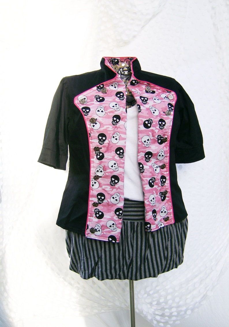 Short-sleeved double-breasted jacket with skull and camo lapels size extra large plus size