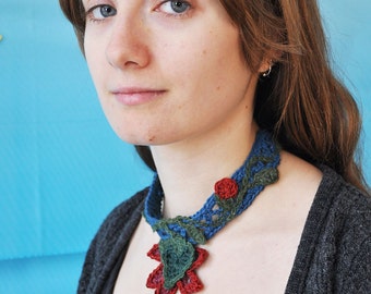 Crocheted hemp necklace with freeform flowers and vines