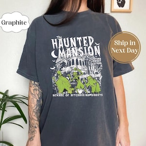 Retro kokette Disney Haunted Mansion T-Shirt, Willkommen dumme Sterbliche, Hitchhiking Ghost, Disney Girl Trip Shirt, Girly Disney Halloween