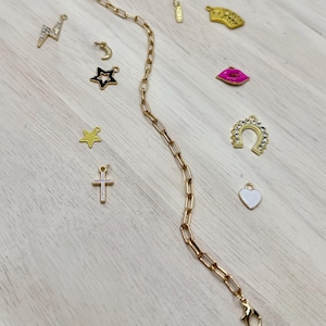 Small gold paperclip trucker hat chain. Customized trucker hat chains. Handmade Trucker hats. To add charm, specify in personalization.
