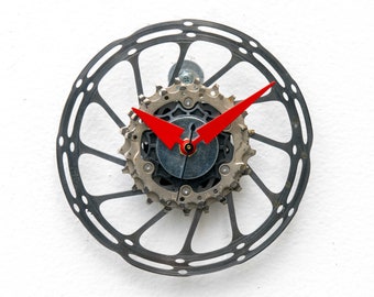 bike gear clock, brake, disk, bicycle, cyclist, cycle, Recycle, reclaim, repurpose, reuse, upcycle, battery, cassette, steampunk, time, cog