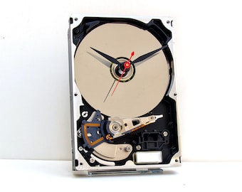 Computer Hard Drive Clock, Unique, Industrial, Tech, PC, reclaim, reuse, repurpose, recycle, upcycle, analog, time, battery, desk, office
