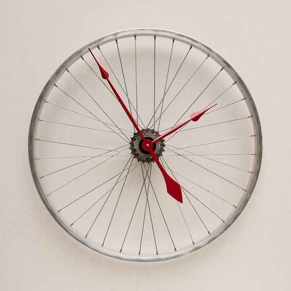 Clock made from a Recycled Bike Wheel